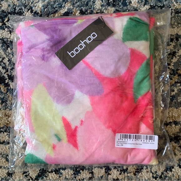 Plus Floral Strappy Scoop Neck Maxi Dress - Picture 2 of 2